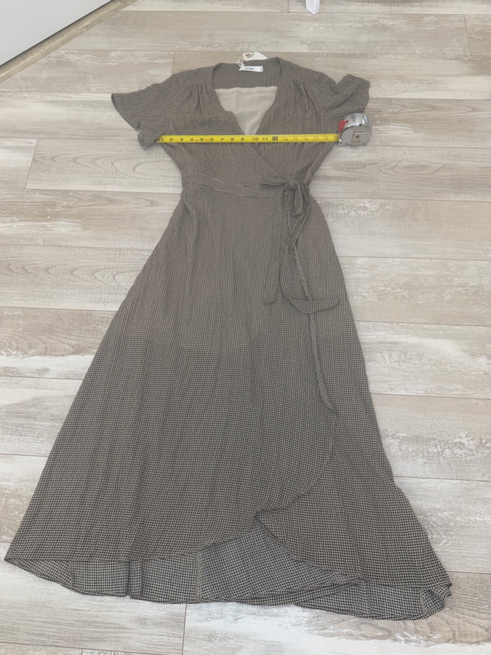 NWT Mod Ref Blaire Gingham Wrap Dress Brown Cream Large - Picture 4 of 8